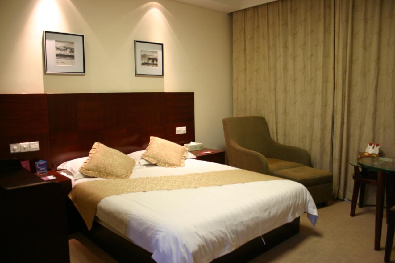 Suzhou Taoyuan International Holiday Hotel Exterior photo