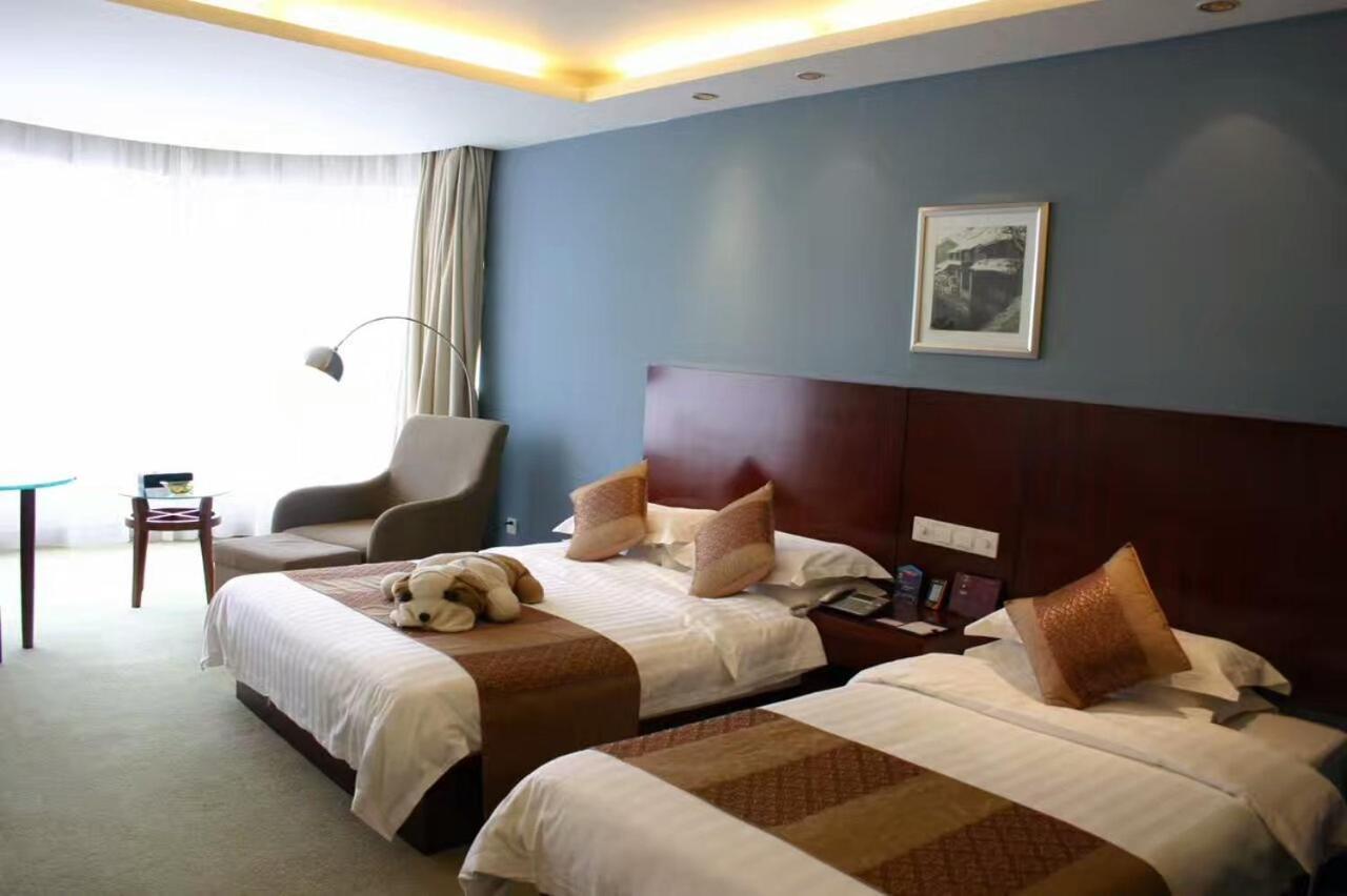 Suzhou Taoyuan International Holiday Hotel Exterior photo